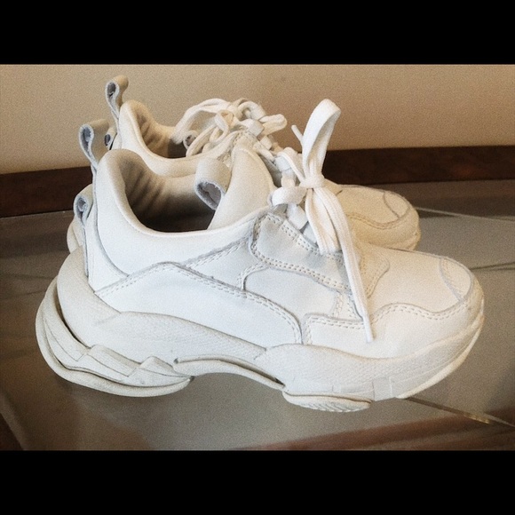 Jeffrey Campbell Chunky Sneaker - Picture 2 of 4